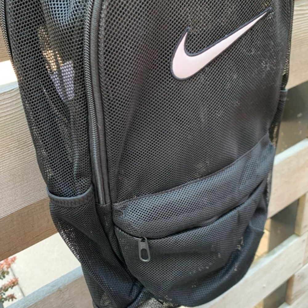 Nike Brasilla Mesh Backpack Black White Logo Swoosh Unisex School Concert Travel - Picture 2 of 16